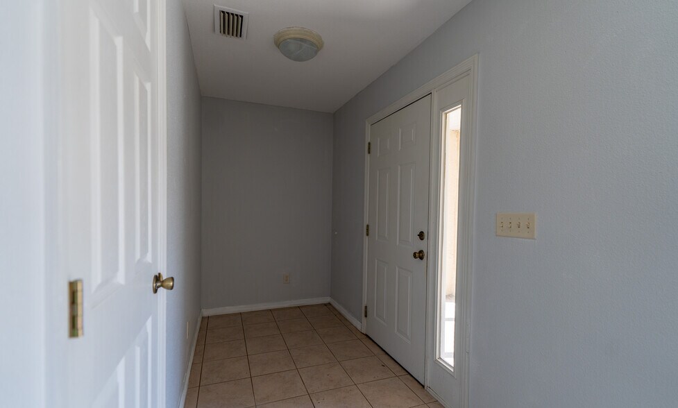 More Photos Of 12219 SW 26th St, Ocala Horse Stables For Sale