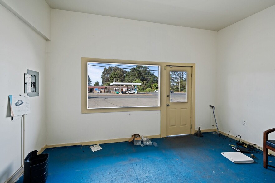 More Photos Of 18781 N Highway 1, Fort Bragg Flex For Sale