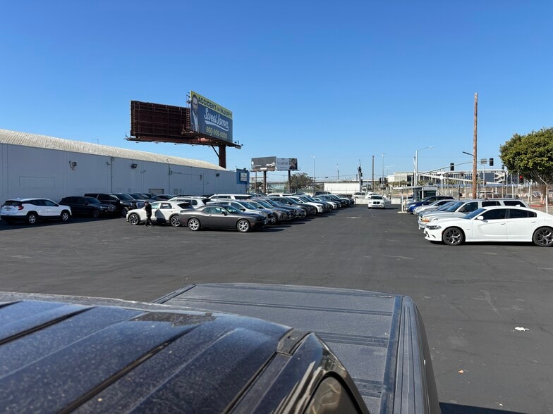More Photos Of 5430 W Century Blvd, Los Angeles Land For Lease
