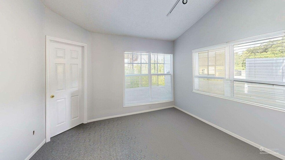 More Photos Of 6550-6564 S US Highway 1, Port Saint Lucie Office For Lease