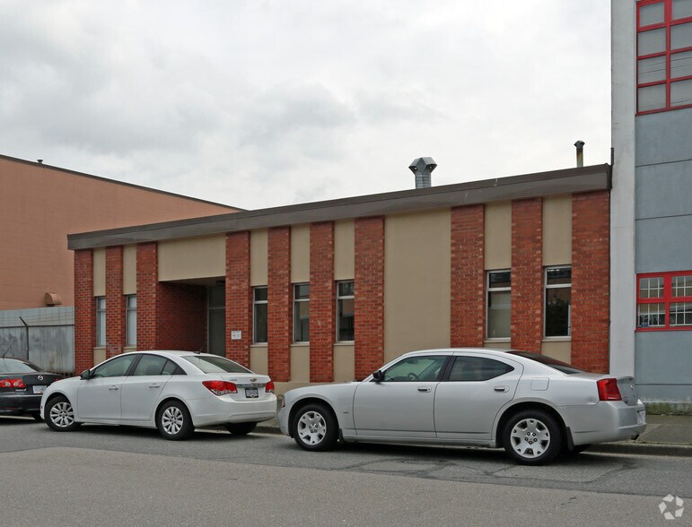 More Photos Of 158 W 5th Ave, Vancouver Warehouse For Lease