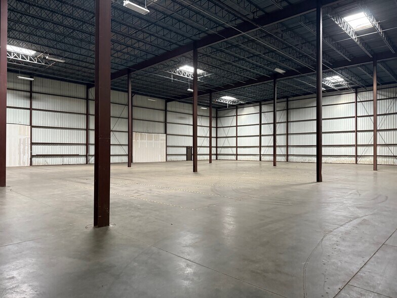 More Photos Of 2 Energy Way, West Warwick Distribution For Lease