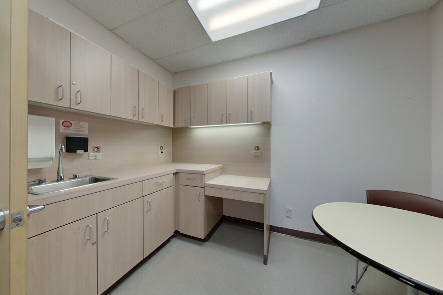 More Photos Of 6101 200th St SW, Lynnwood Medical For Lease