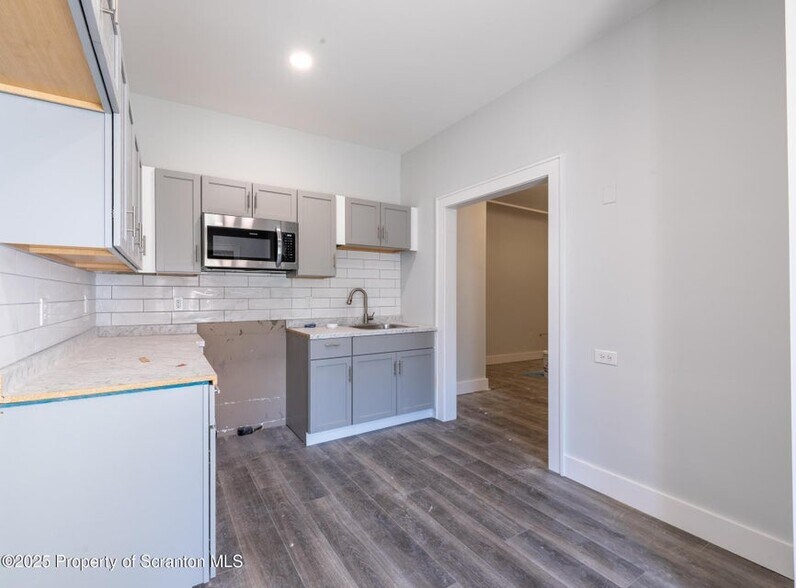 More Photos Of 1131 Pittston Ave, Scranton Funeral Home For Sale