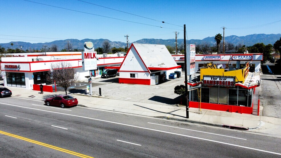 More Photos Of 8628 Woodman Ave, Pacoima Convenience Store For Lease