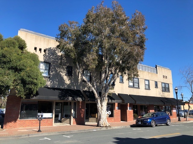 More Photos Of 411-413 Ferry St, Martinez Storefront Retail Office For Sale