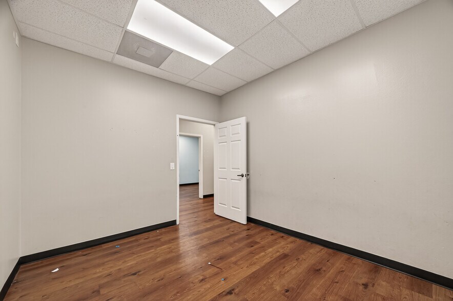 More Photos Of 2223 Dorrington St, Houston Medical For Lease