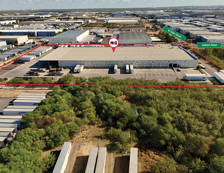 More Photos Of 12018 Auburn Rd, Laredo Distribution For Lease