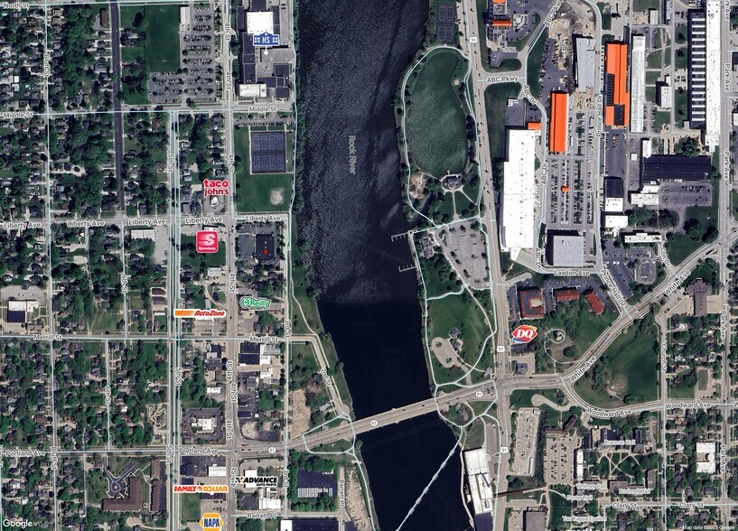 More Photos Of 1063 4th St, Beloit Drugstore For Lease