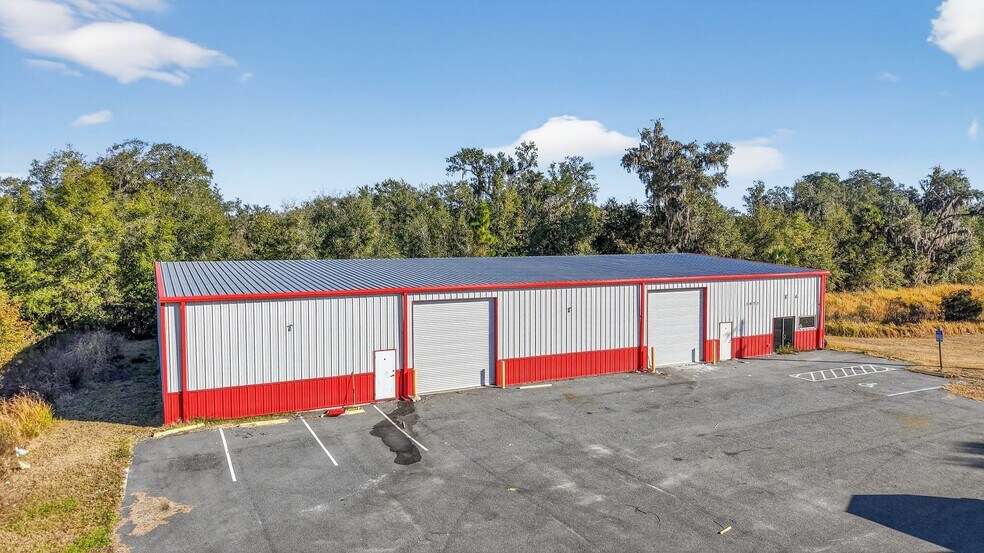 More Photos Of 3073 NE 37th Pl, Wildwood Industrial For Sale
