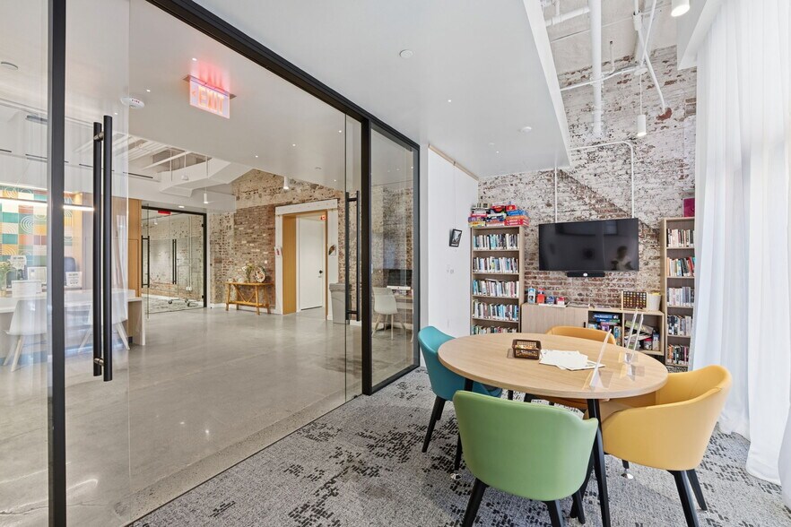 More Photos Of 1827-1829 Wiltberger St NW, Washington Office For Sale