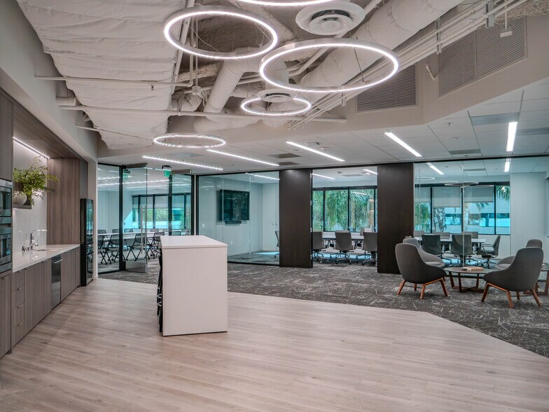 More Photos Of 18201 Von Karman Ave, Irvine Unknown For Lease