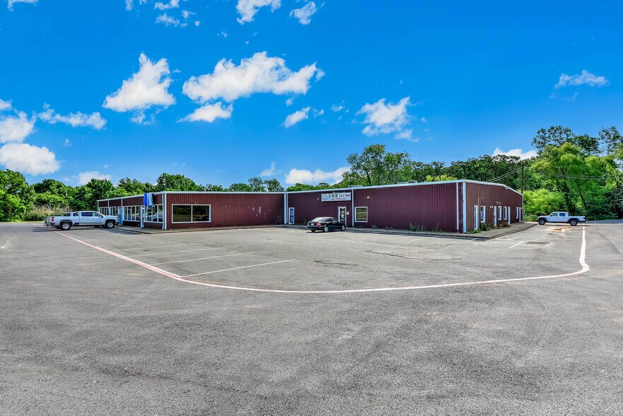 More Photos Of 4006 Texoma Pky, Denison General Retail For Sale