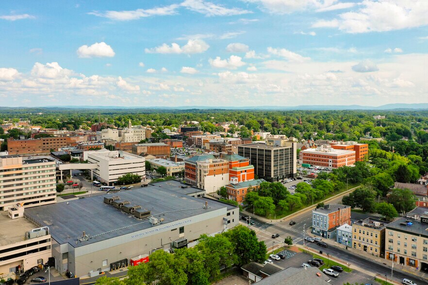 More Photos Of 214 Main St, Poughkeepsie Loft Creative Space For Sale