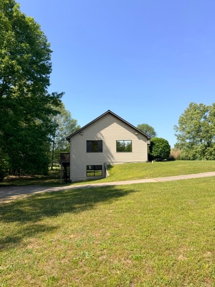 More Photos Of 50744 25th St, Mattawan Office For Sale