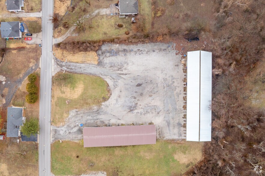 More Photos Of 946 Tonsor Rd, Alton Industrial For Sale