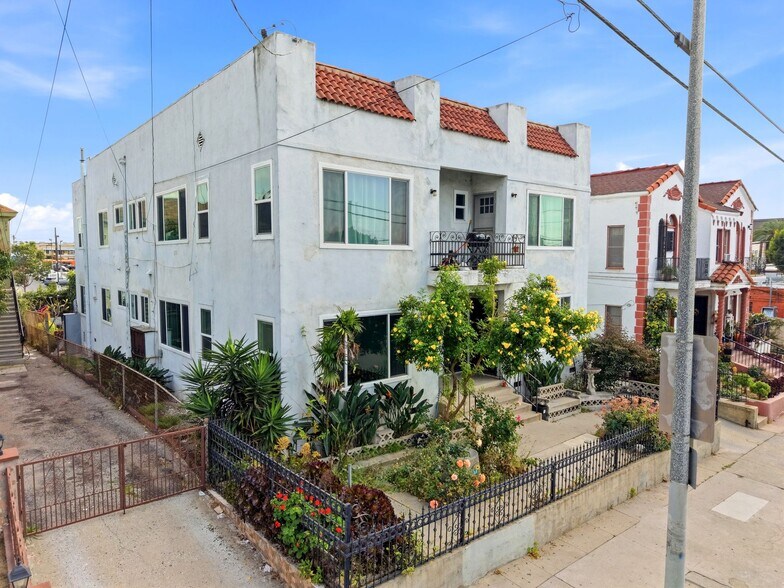 More Photos Of 318 Cornwell St, Los Angeles Apartments For Sale
