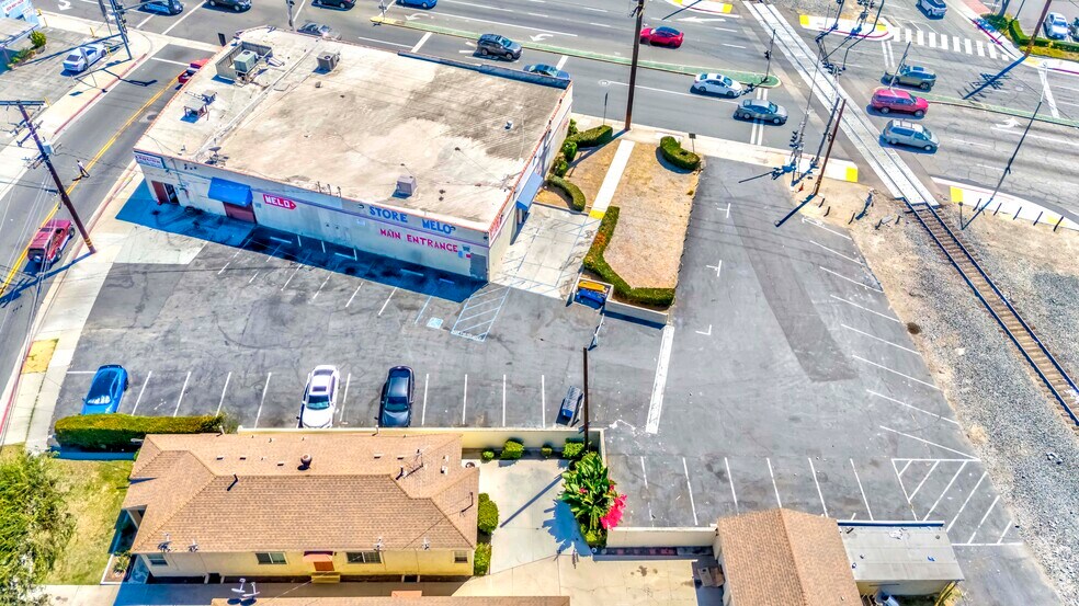 More Photos Of 3601 Florence Ave, Bell General Retail For Lease