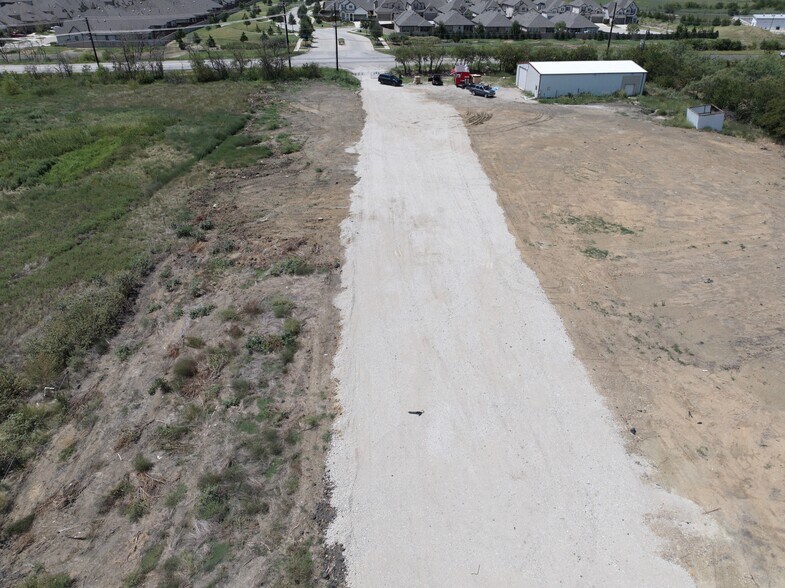 More Photos Of 13927 Rockin Riley Rd, Aubrey General Retail For Lease