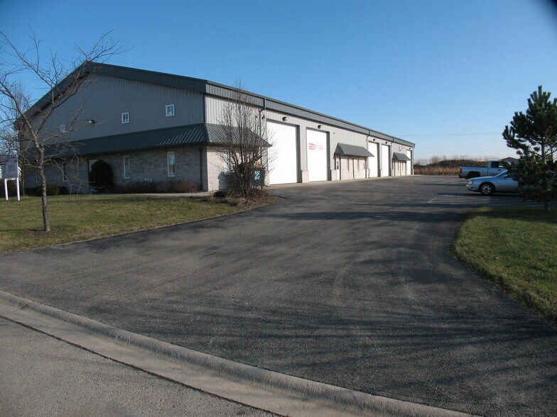 Primary Photo Of 21757 S Center Ave, New Lenox Warehouse For Lease