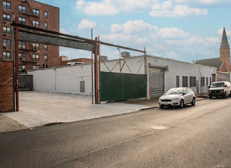 More Photos Of 4855-4865 36th St, Long Island City Warehouse For Lease