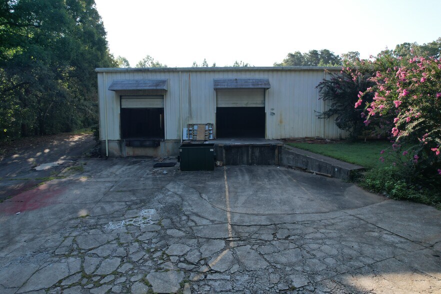 More Photos Of 600 Fork Shoals Rd, Greenville Industrial For Lease