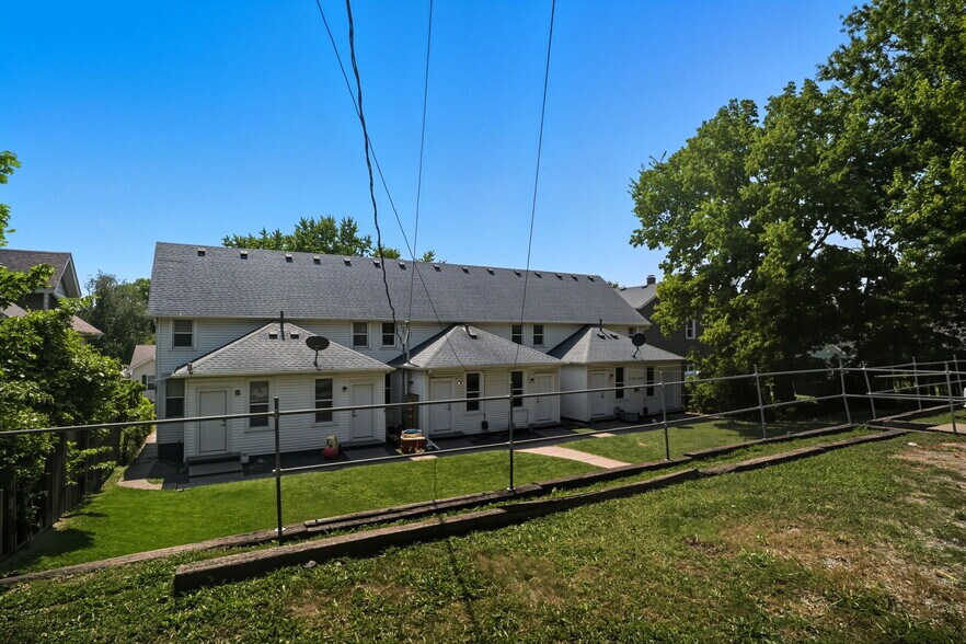 Primary Photo Of 1604 W 9th St, Davenport Multifamily For Sale