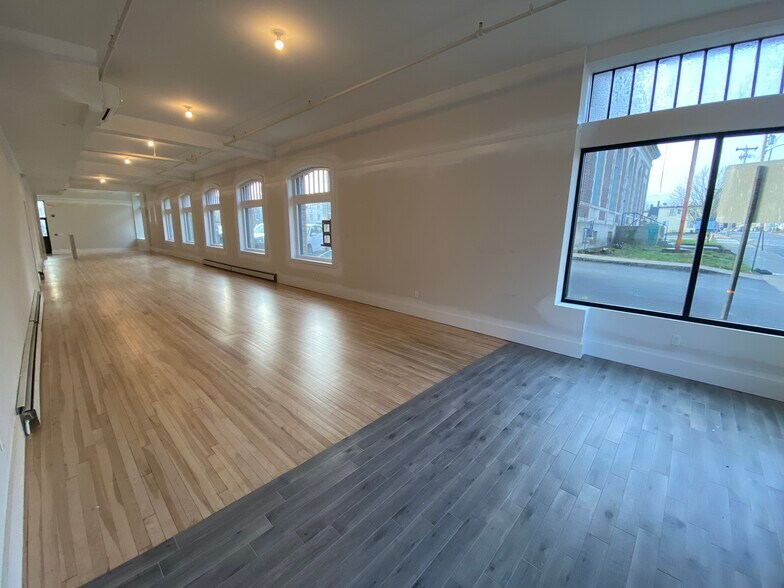 More Photos Of 5 Washington St, Biddeford Apartments For Lease