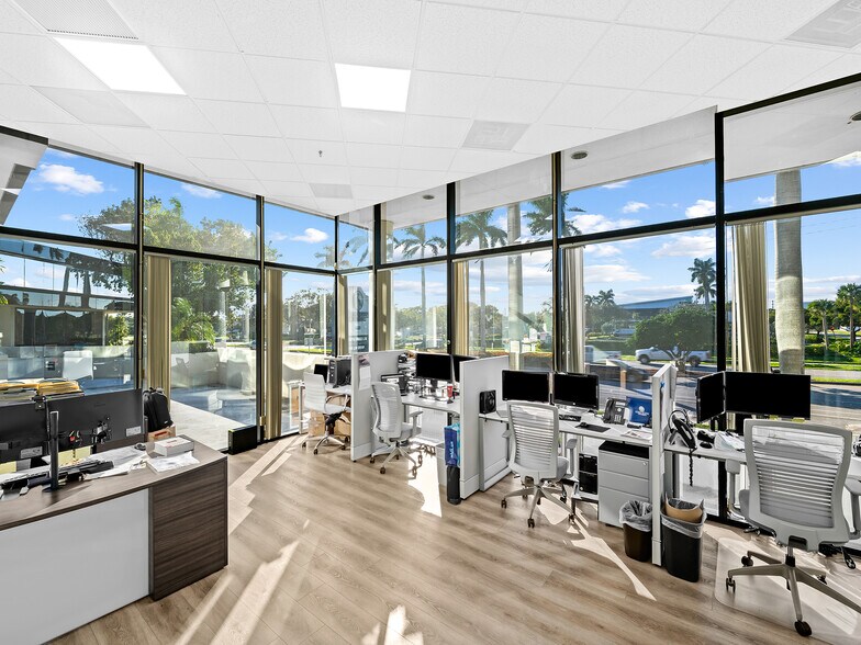 More Photos Of 4800 N Federal Hwy, Boca Raton Unknown For Lease