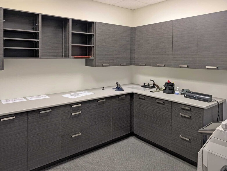 More Photos Of 9525 201st St, Langley Office For Lease