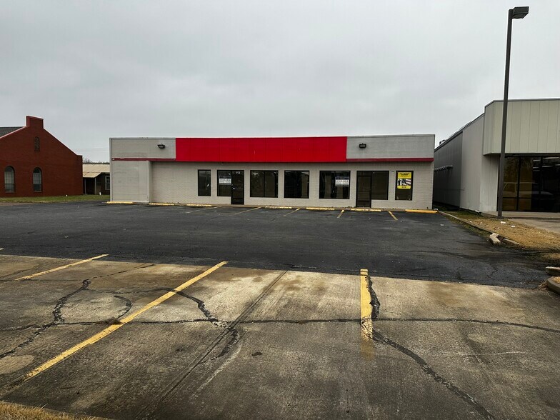 More Photos Of 113 W Broadway St, West Memphis Freestanding For Lease