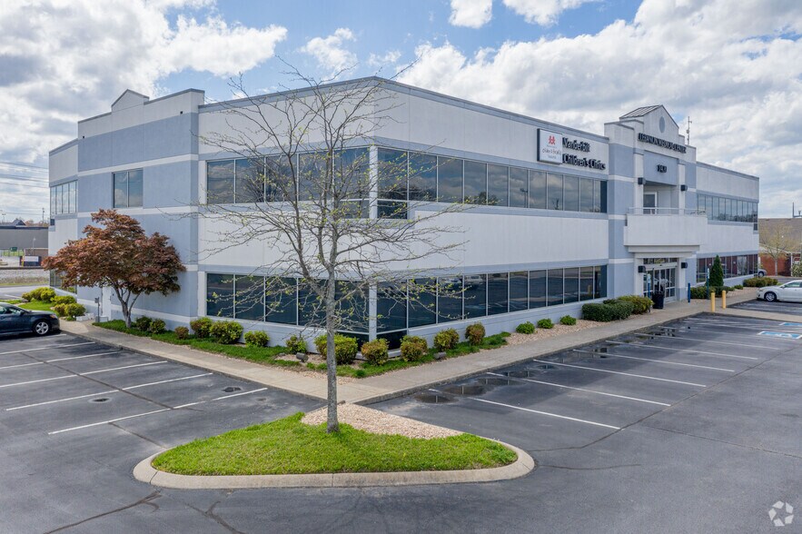 More Photos Of 1420 W Baddour Pky, Lebanon Medical For Lease