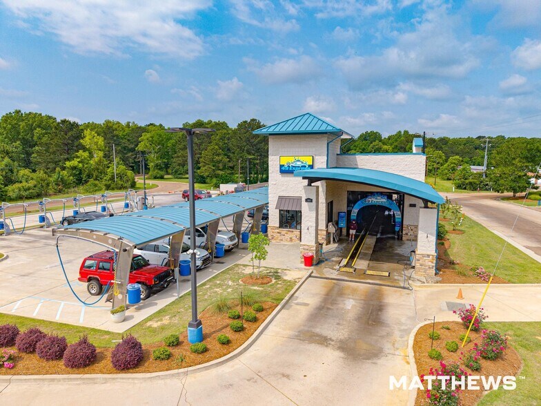 More Photos Of 1049 US 49, Richland Carwash For Sale