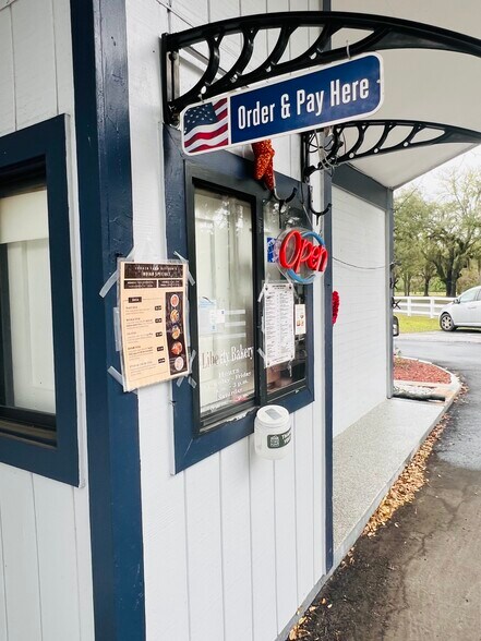 More Photos Of 6661 Bowden Rd, Jacksonville Fast Food For Lease