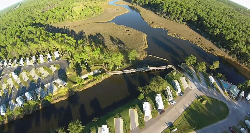 Primary Photo Of 2444 Avalon Blvd, Milton Trailer Camper Park For Sale