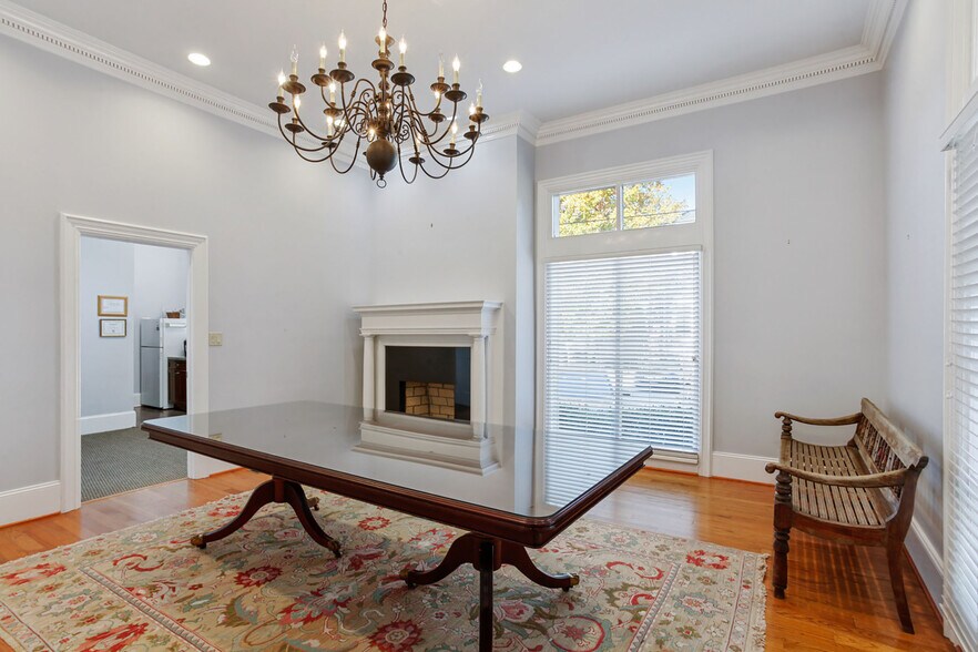 More Photos Of 1719 Abercorn St, Savannah Office Residential For Sale