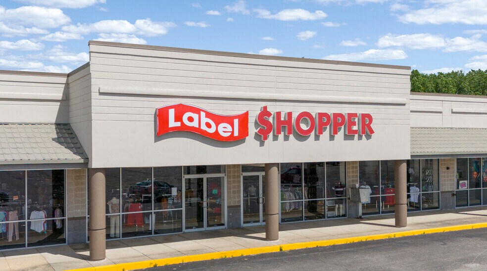 More Photos Of 2100-2202 N Park Rd, Connersville Unknown For Lease