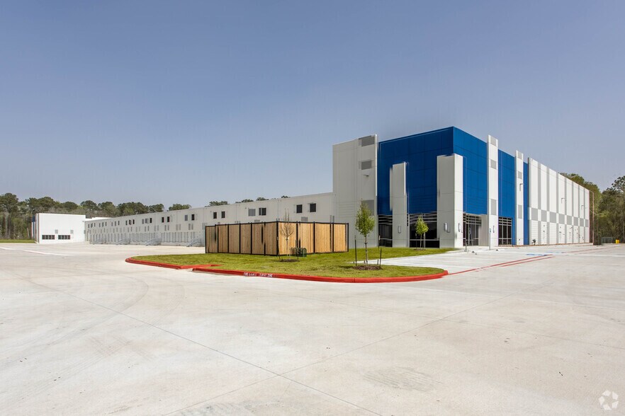 More Photos Of 8903 Warehouse Center Dr, Humble Unknown For Lease