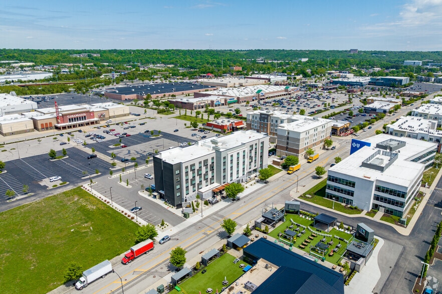 More Photos Of 3065 Vandercar Way, Cincinnati Office For Sale