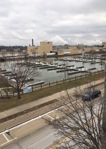 More Photos Of 140 Main St, Menasha Office Residential For Sale