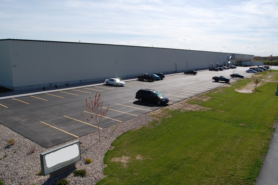 Primary Photo Of 2435 Schultz Rd, Neenah Warehouse For Sale