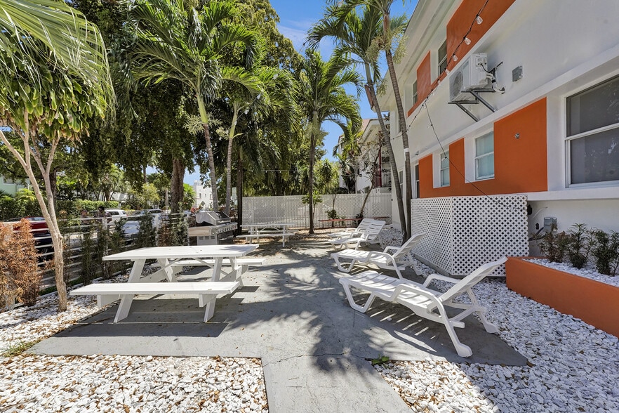 More Photos Of 1000 7th St, Miami Beach Apartments For Sale