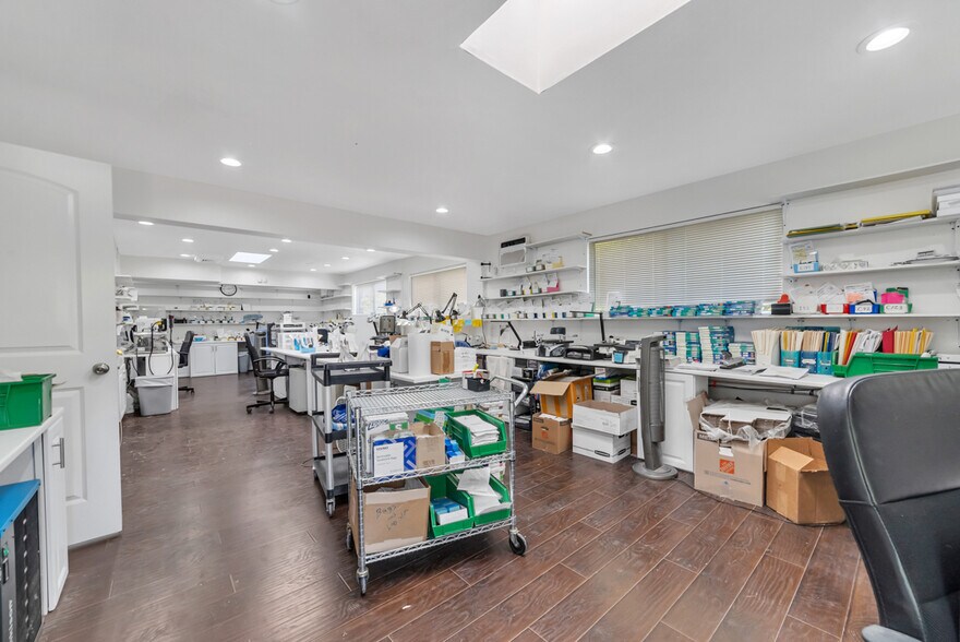 More Photos Of 556 N 1st St, San Jose Medical For Sale