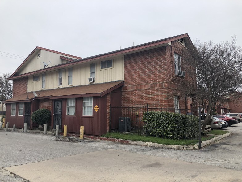 More Photos Of 1020 Jackson Keller Rd, San Antonio Apartments For Sale