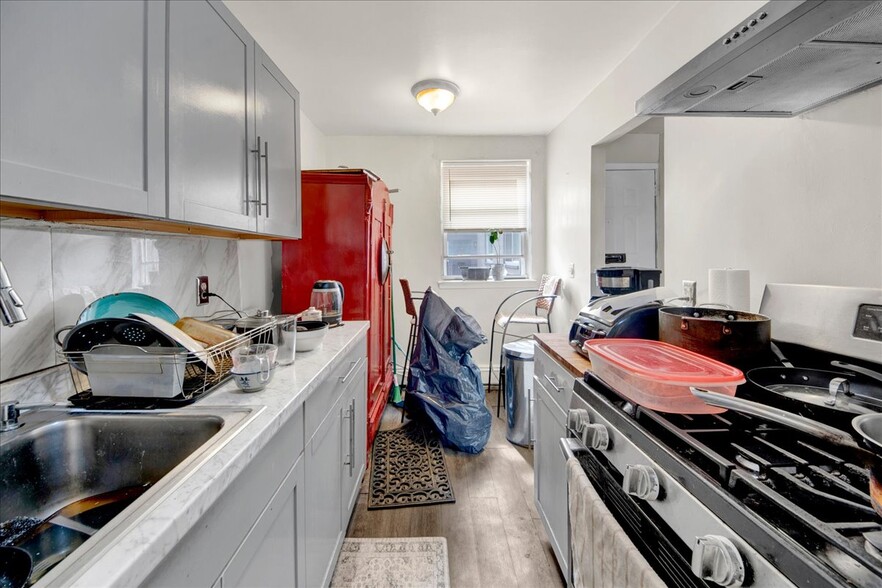 More Photos Of 191 Park Ave, Yonkers Apartments For Sale