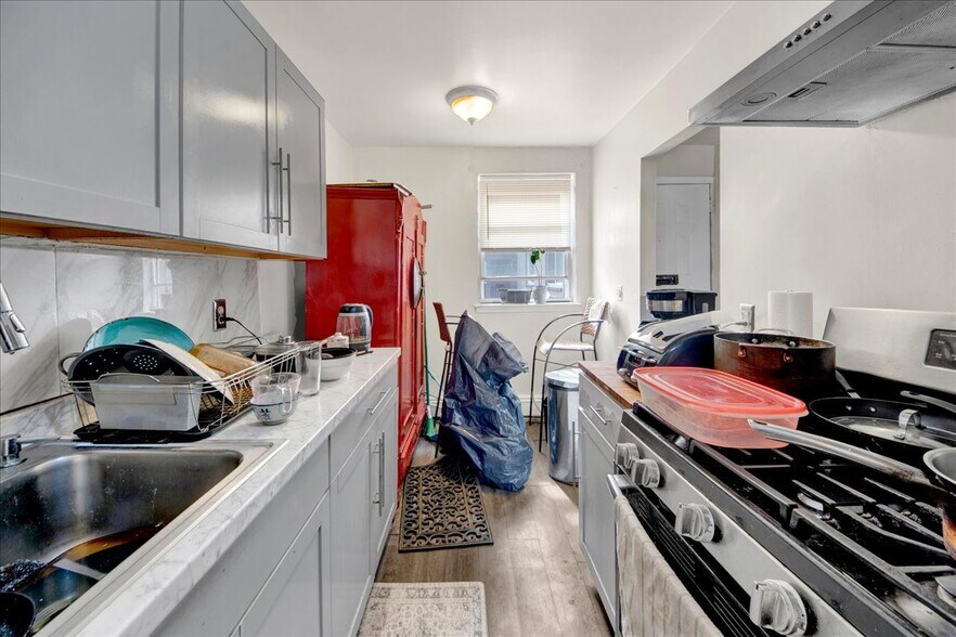 More Photos Of 191 Park Ave, Yonkers Apartments For Sale