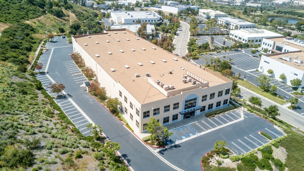 More Photos Of 212 Avenida Fabricante, San Clemente Warehouse For Lease