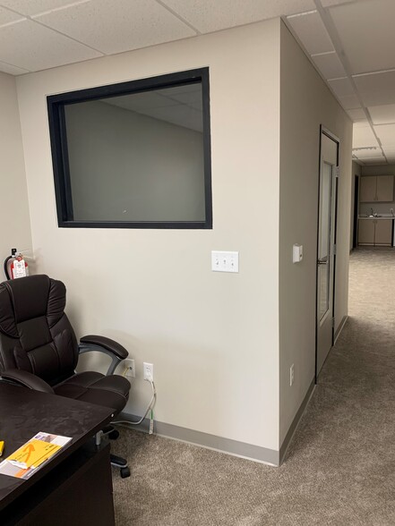 More Photos Of 6015 S Rainbow Blvd, Las Vegas Storefront Retail Office For Sale