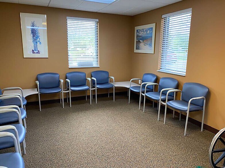 More Photos Of 28370 Kensington Ln, Perrysburg Office For Sale