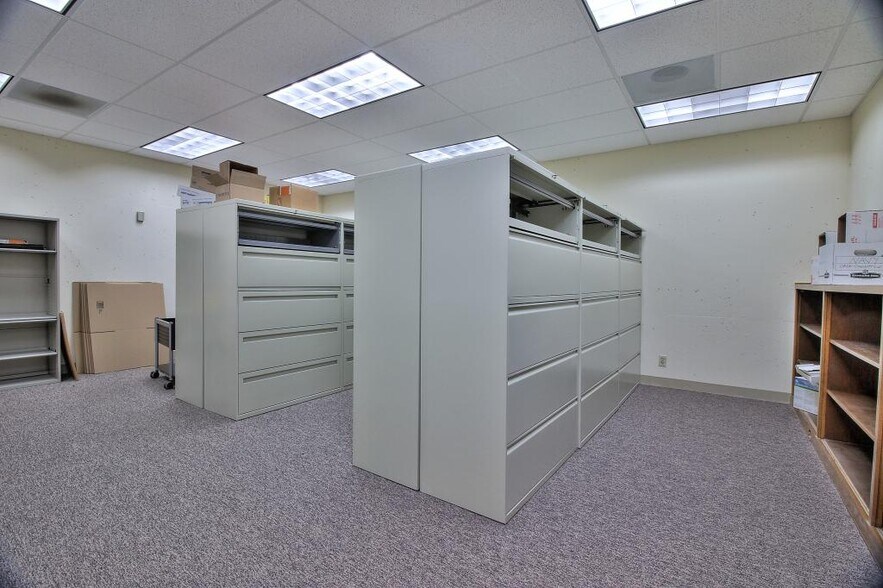 More Photos Of 400 Camino Aguajito, Monterey Office For Sale